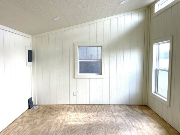 12x16 Modern Studio