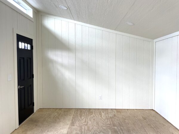 12x16 Modern Studio