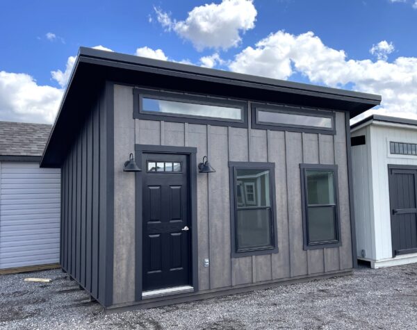 12x16 Modern Studio