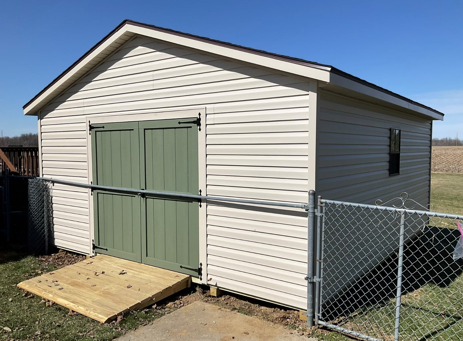 10x20 cabin in lancaster ohio