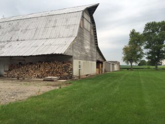 beachy barns old barn back