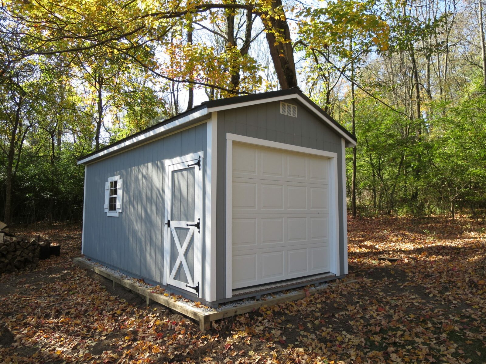 garage shed for sale with nice garage door in central ohio
